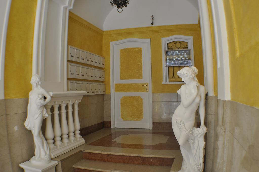 Amico Hotel Рим Экстерьер фото